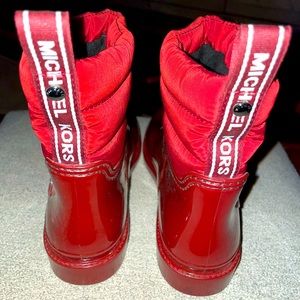 Michael Kors Rainboot size 9